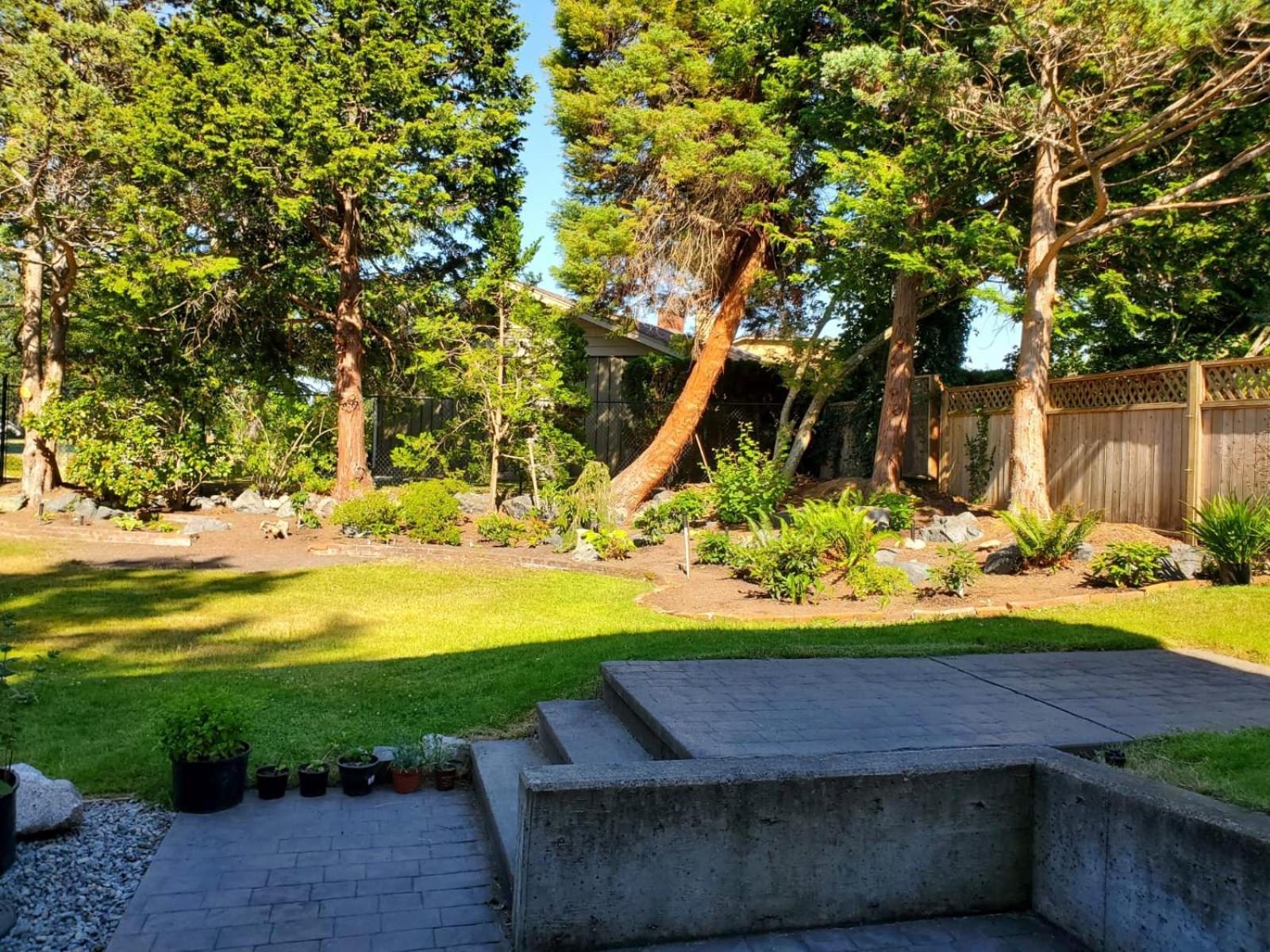Lovely 1 Bedroom Suite Near Town Victoria Eksteriør bilde